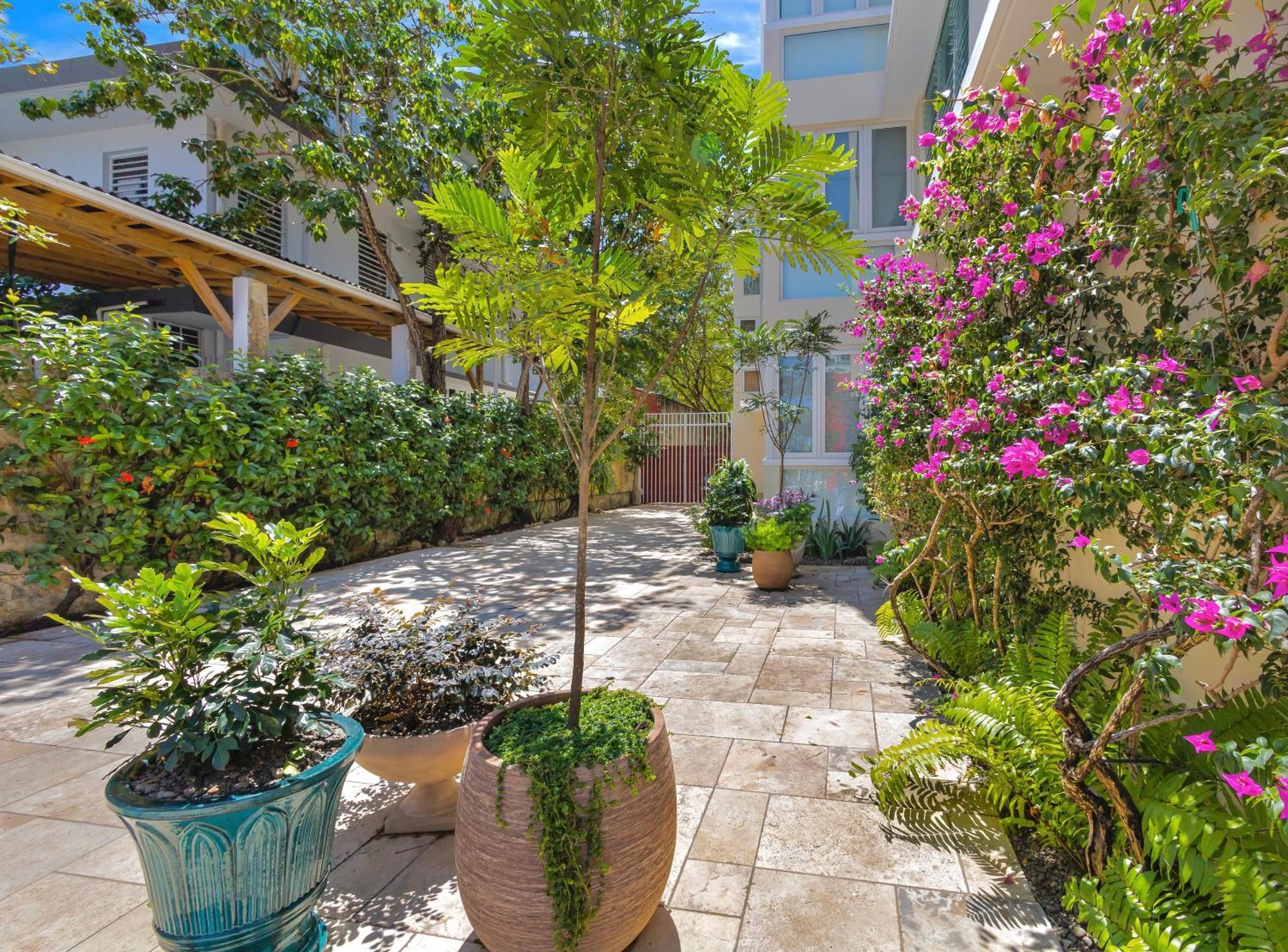 Appartamento Hidden Gem In Miramar- Power Generator- Parking San Juan Esterno foto